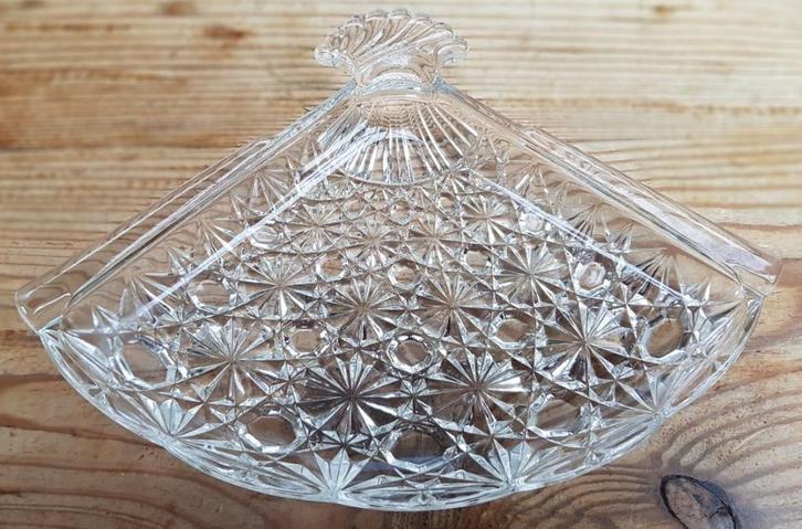 Vintage AVON glazen waaier schaaltje, zeep schaaltje, Antiquités & Art, Curiosités & Brocante, Enlèvement ou Envoi