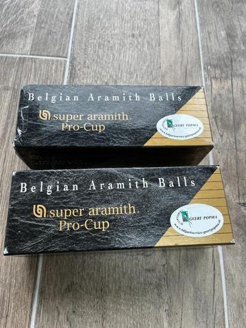 Belgian Super Aramith Pro-Cup biljartballen disponible aux enchères