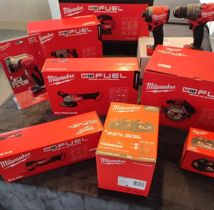 Milwaukee 8 machines + chariot, Zakelijke goederen, Machines en Bouw | Overig, Ophalen