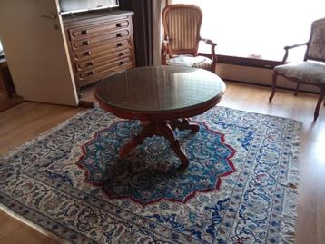 Salontafel met glas  beschikbaar voor biedingen