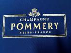 Groot Champagne Pommery tuin kussen 63 x 43, Huis en Inrichting, Woonaccessoires | Kussens, Blauw, Gebruikt, Rechthoekig, Ophalen