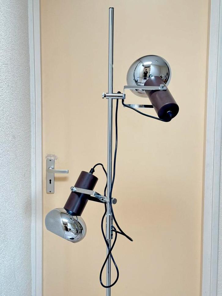 Vintage Herda Bruine Vloerlamp Mid Century Retro Design, Huis en Inrichting, Lampen | Vloerlampen, Zo goed als nieuw, 150 tot 200 cm