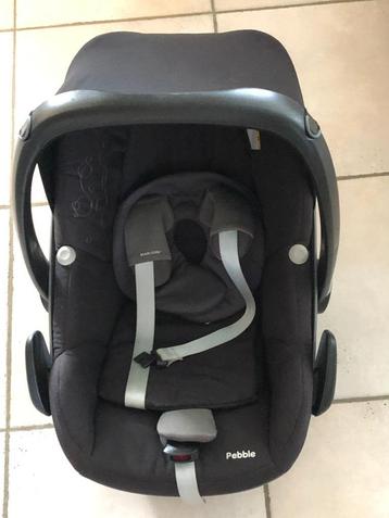 Maxi Cosi Pebble beschikbaar voor biedingen