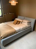 Hoogwaardig bed met 2 boxsprings en matrassen, Huis en Inrichting, Ophalen, 210 cm, Contemporain, Twijfelaar