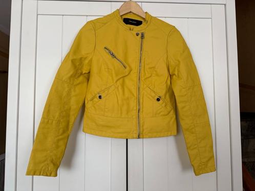Veste Vero Moda en simili cuir jaune – Taille S, Kleding | Dames, Jassen | Zomer, Zo goed als nieuw, Maat 36 (S), Geel, Ophalen
