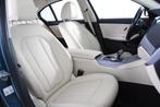 BMW 318i Luxury Pack *1ste Eigenaar*Leer*Navigatie*, Automaat, Achterwielaandrijving, 4 cilinders, Blauw
