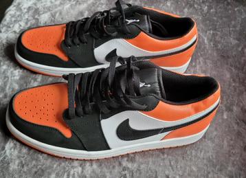 Nieuwe lage sneakers van Nike Air Jordan 1 maat 45. beschikbaar voor biedingen