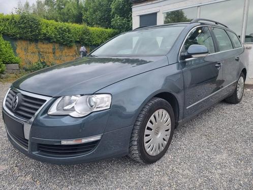 VW PASSAT 1.6i 2008 119115km AIRCO PRIJS 3900 EURO, Auto's, Volkswagen, Bedrijf, Passat, Benzine, Euro 4, Break, 5 deurs, Handgeschakeld