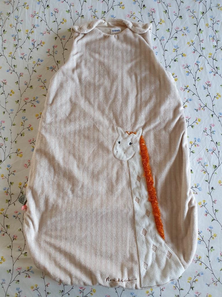 Knus winterslaapzakje Noukies, Enfants & Bébés, Couvertures, Sacs de couchage & Produits pour emmailloter, Comme neuf, Sac de couchage