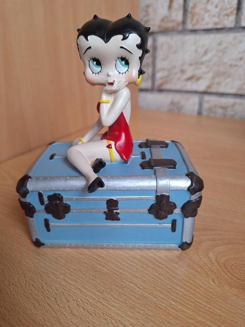Betty Boop Sintting op Truck Red Straple Vandor, Verzamelen, Beelden en Beeldjes, Nieuw, Mens, Ophalen of Verzenden
