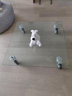 Design salontafel in glas met industriële wielen, Huis en Inrichting, Ophalen, Vierkant, Modern, Minder dan 50 cm