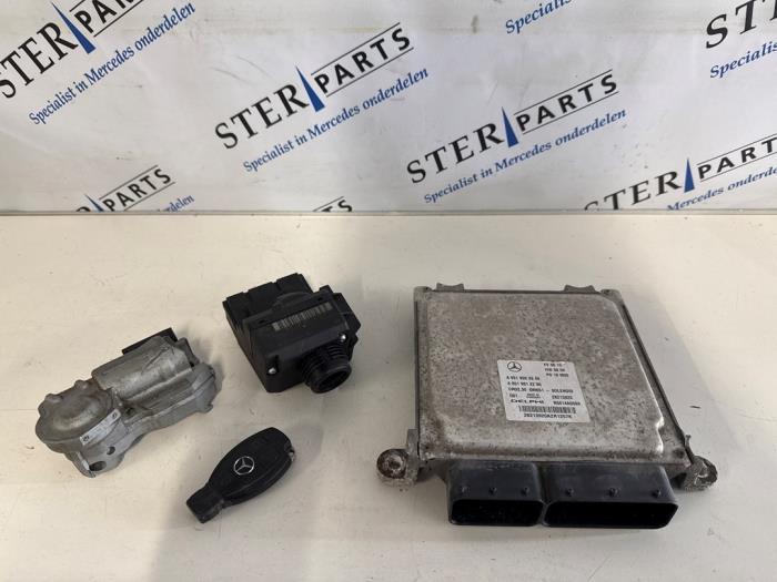 Kontaktslot + computer van een Mercedes Sprinter, Auto-onderdelen, Overige Auto-onderdelen, Mercedes-Benz, Gebruikt, 3 maanden garantie