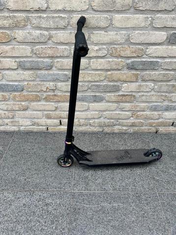 Stuntstep ethic  beschikbaar voor biedingen