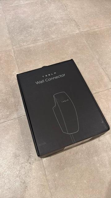 Tesla Wall Connector (NIEUW!) beschikbaar voor biedingen
