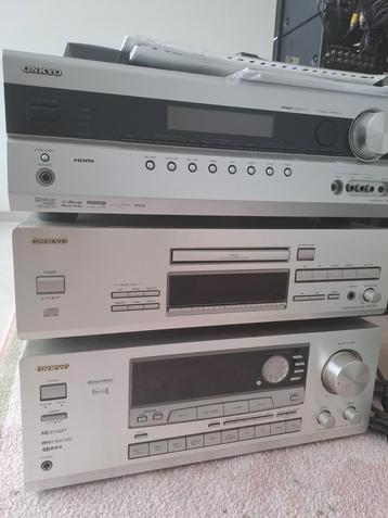 3x Onkyo vintage beschikbaar voor biedingen