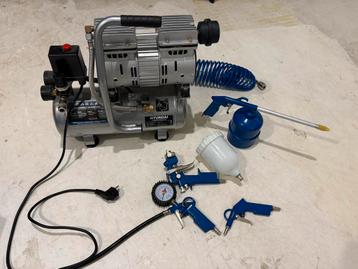 Hyundai droogcompressor met 5-delige accesoiresset beschikbaar voor biedingen