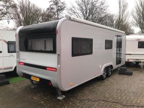 Adria Astella 644 DP, Caravans en Kamperen, Caravans, Particulier, tot en met 4, 2000 kg en meer, Overige, Adria, Vast bed, 6 tot 7 meter