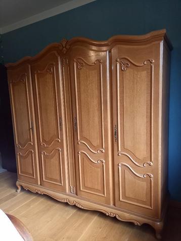 Meubles  beschikbaar voor biedingen