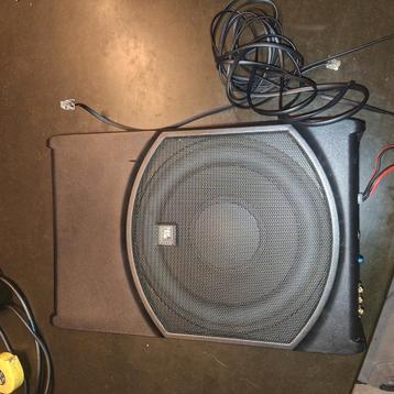 Subwoofer met versterker 600W beschikbaar voor biedingen