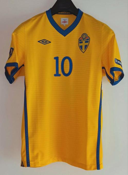 Sweden Home 2010-2011 Ibrahimovic, Verzamelen, Sportartikelen en Voetbal, Zo goed als nieuw, Shirt, Ophalen of Verzenden