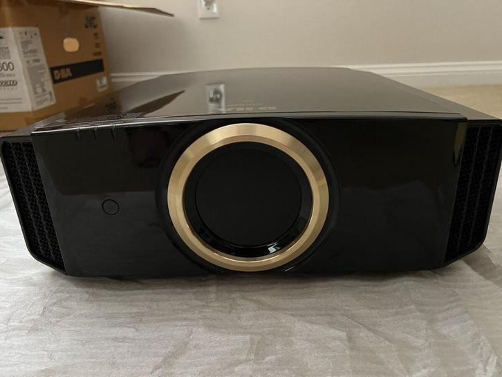 JVC DLA-X75R/RS56 beamer topsegment, Audio, Tv en Foto, Beamers, Zo goed als nieuw, LCOS, Ultra HD (4K), Ophalen