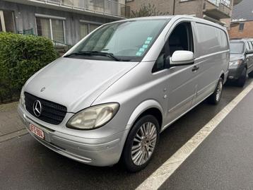 Mercedes-Benz VITO 3.0 V6 Diesel 2010/ Automatique/ Réfrigér, Autos, Cuir, Argent ou Gris, Achat, 4 portes