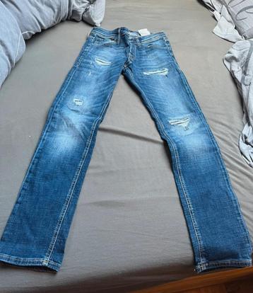 Lot de 4 jeans homme taille 29 beschikbaar voor biedingen