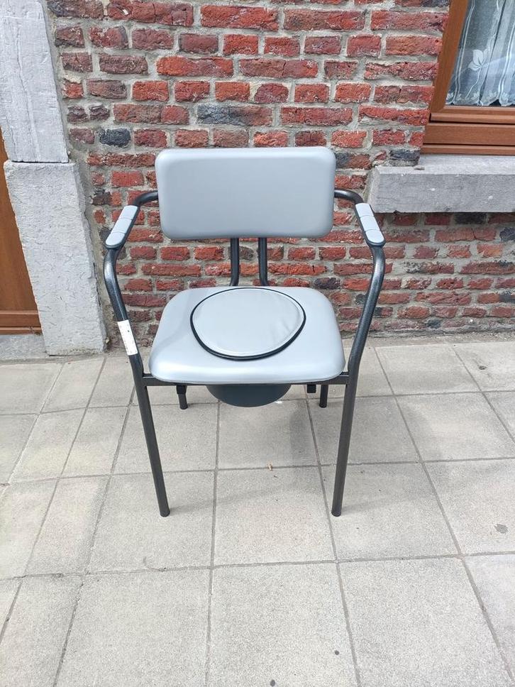 Chaise percée avec Seau hygiénique 53cm d'assise nikel, Divers, Matériel Infirmier, Enlèvement