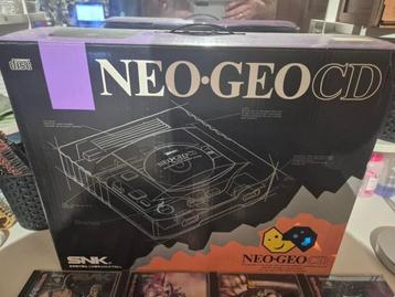 Neo Geo cd + jeux disponible aux enchères