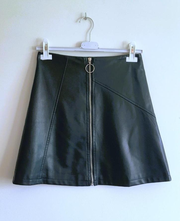 Daphnea Trendy en Stijlvolle PLU Lederen Rok - S, Kleding | Dames, Rokken, Zo goed als nieuw, Maat 36 (S), Zwart, Boven de knie