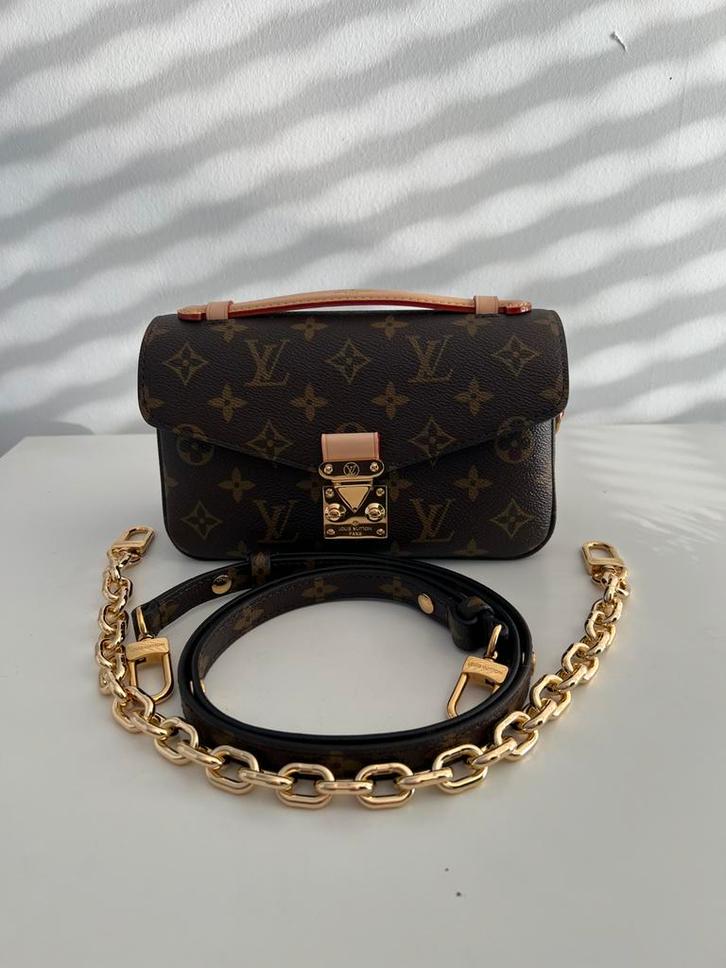 Authentic Louis Vuitton Metis East West bag, Handtassen en Accessoires, Tassen | Damestassen, Zo goed als nieuw, Verzenden
