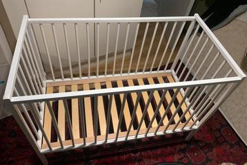 Prémaman kinderbed met matras beschikbaar voor biedingen