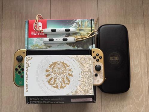 Nintendo Switch OLED Zelda + Housse + Jeu, Games en Spelcomputers, Spelcomputers | Nintendo Switch, Zo goed als nieuw, Switch OLED