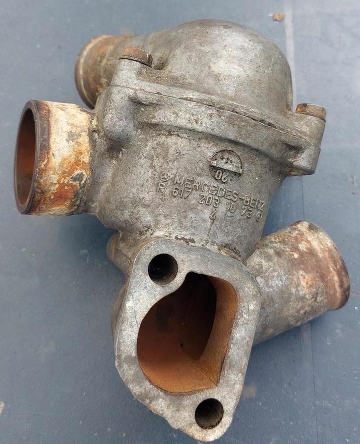 Mercedes OM616/OM617 thermostaathuis, Auto-onderdelen, Motor en Toebehoren, Mercedes-Benz, Gebruikt, Ophalen of Verzenden