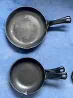 3 x AGA gietijzeren pannen, Maison & Meubles, Enlèvement, Utilisé, Fonte, Ensemble de casseroles