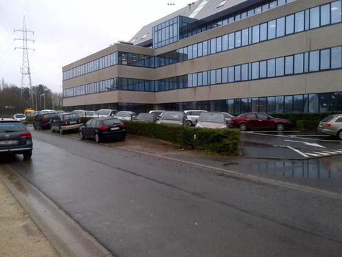 Open staanplaats voor auto boot caravan in Merelbeke, Immo, Garages en Parkeerplaatsen, Gent