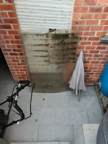 Auvent de porte  beschikbaar voor biedingen
