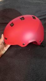 Rode fietshelm, Fietsen en Brommers, Fietsaccessoires | Fietshelmen, Jongen of Meisje, Zo goed als nieuw, Decathlon Btwin, Ophalen