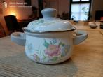 Retro kleine kookpot met bloemen, Huis en Inrichting, Keuken | Potten en Pannen, Ophalen of Verzenden, Gebruikt, Inox, Pot, Bus of Blik