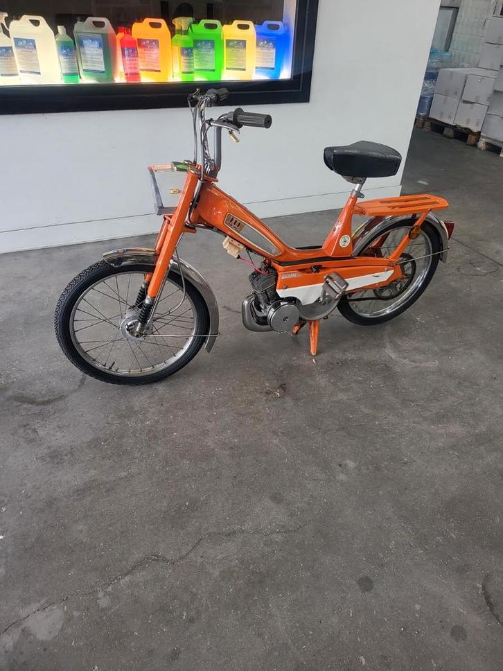 MOTOBECANE V40 UIT 1970, Fietsen en Brommers, Brommers | Oldtimers, Ophalen