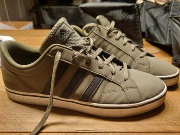 Sneakers schoenen man maat 47 (kleine maat 46/45) Adidas beschikbaar voor biedingen