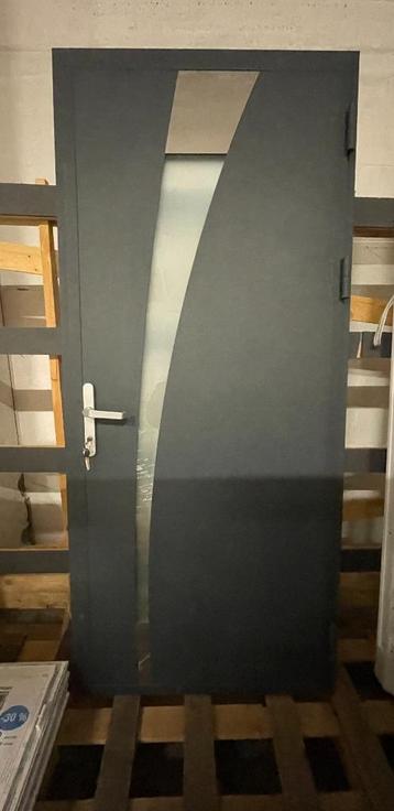 Aluminium deuren  beschikbaar voor biedingen
