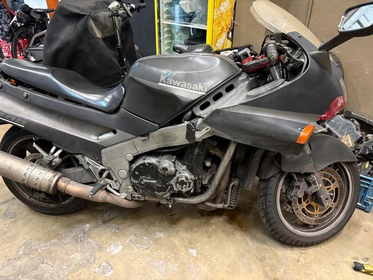 Kawasaki zzr1100 voor export of onderdelen start nog, Motoren, Motoren | Kawasaki, Particulier, Super Sport, meer dan 35 kW, 4 cilinders