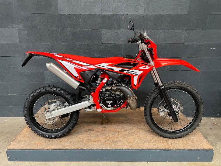 Beta RR 50 Enduro Sport 2024 Rood, 3023km nette staat AM6, Fietsen en Brommers, Brommers | Crossbrommers, Gebruikt, Overige merken