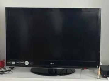 LG 42LD420 Full HD-tv van 107 cm beschikbaar voor biedingen