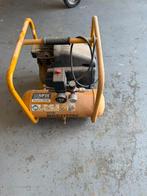 Compresseur bostitch avec tampon, Doe-het-zelf en Bouw, Compressors, Ophalen, Gebruikt, Minder dan 6 bar, Minder dan 25 liter