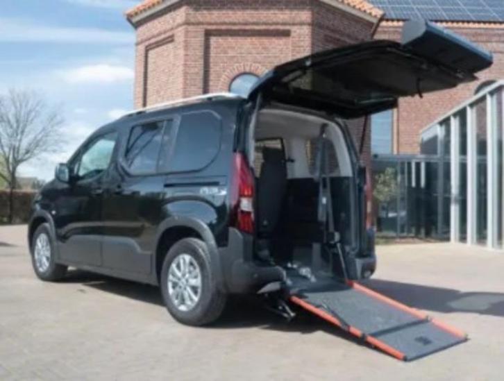 ️ Gezocht: Rolstoelauto / Rolstoelwagen / TPMR, Auto's, Peugeot, Bedrijf, Rifter, Benzine, Ophalen