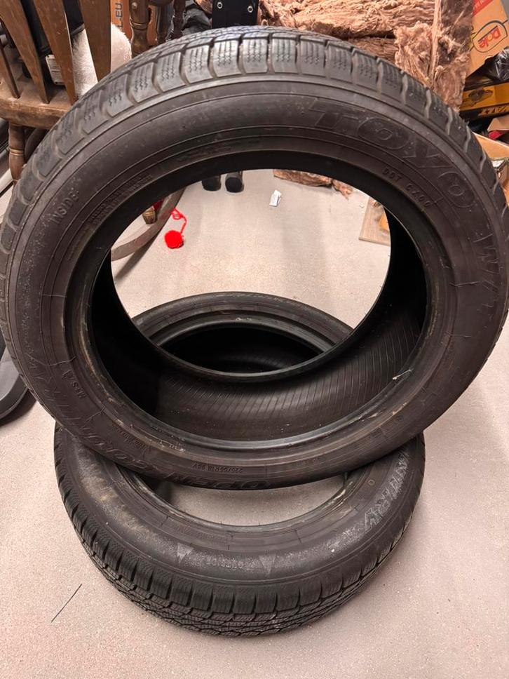 2 Toyo Winterbanden 225/55 R18 98V, Auto-onderdelen, Banden en Velgen, Band(en), Winterbanden, Ophalen