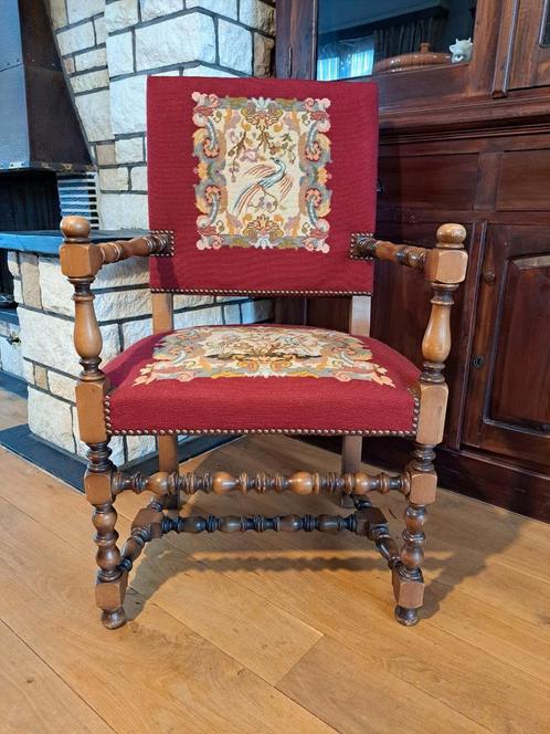 Zeer mooie en met de hand afgewerkte  stoel. 3 generatiesoud, Antiek en Kunst, Antiek | Meubels | Stoelen en Sofa's, Ophalen of Verzenden