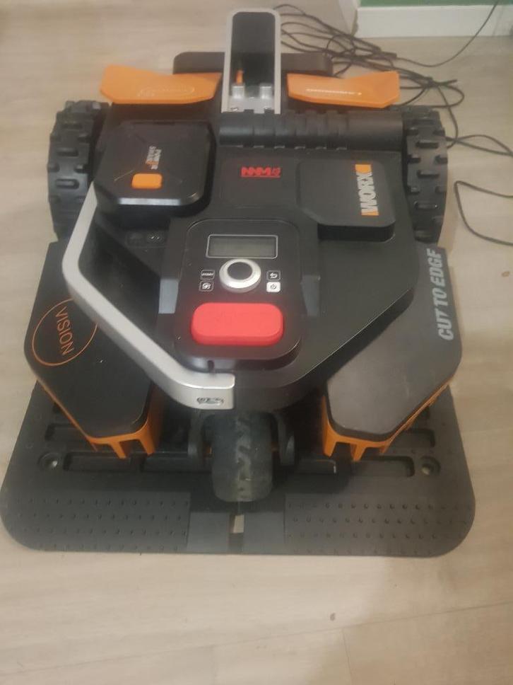 Werk Landroid Vision, Tuin en Terras, Robotmaaiers, Gebruikt, 20 tot 25 cm, Met regensensor, Bestuurbaar via app, Ophalen of Verzenden